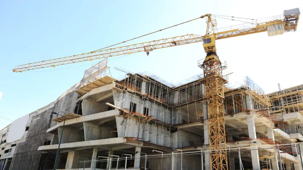 Un batiment professionnel en construction